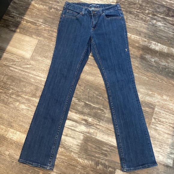 Cowgirl Tuff Dark Wash Jeans. 31x37 - Picture 5 of 7